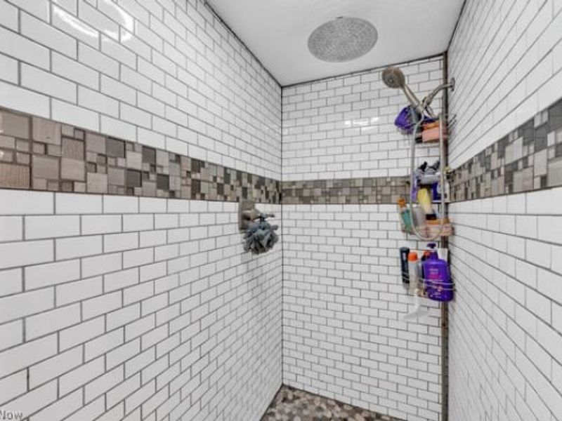 624 E Ford Avenue, Barberton, OH 44203 Photo 26