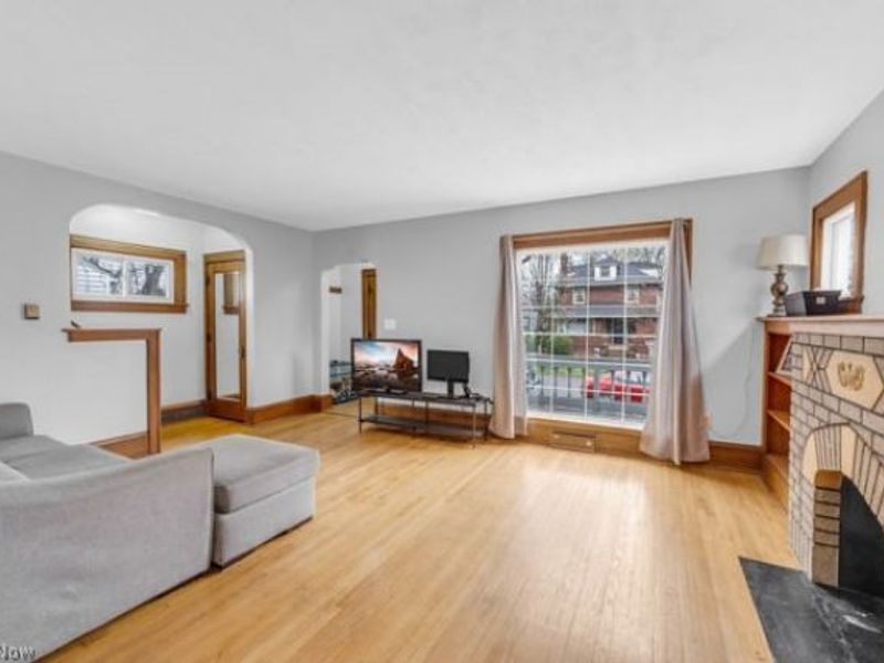 624 E Ford Avenue, Barberton, OH 44203 Photo 5