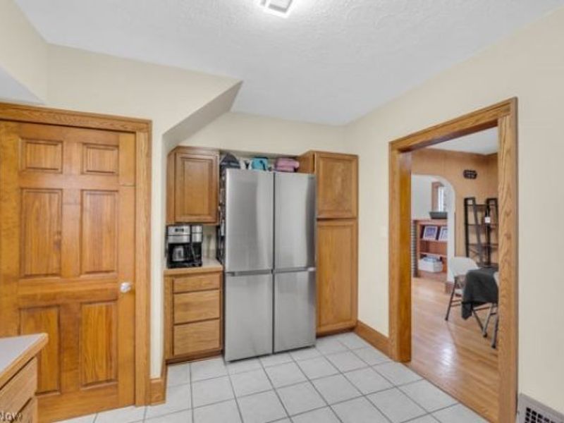 624 E Ford Avenue, Barberton, OH 44203 Photo 8