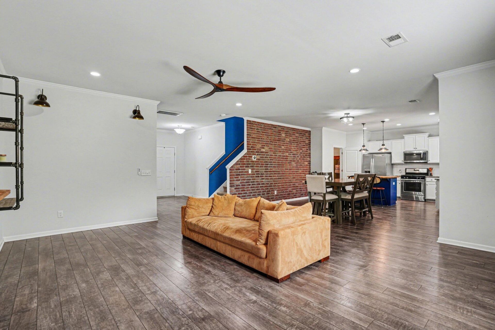 3046 Conservancy Lane Photo 14