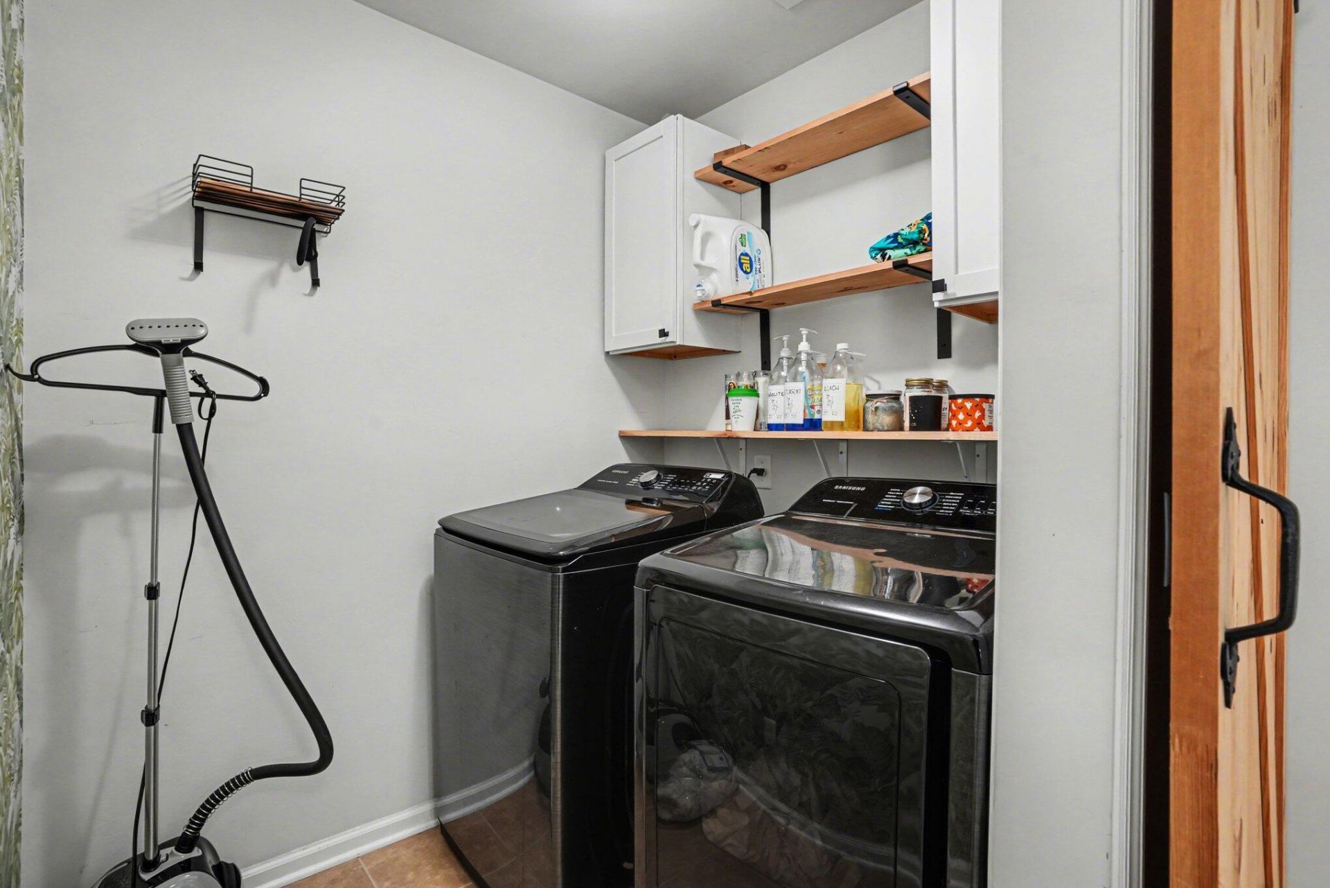 3046 Conservancy Lane Photo 31