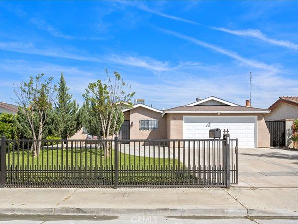 2214 Quincy , Delano, CA 93215
