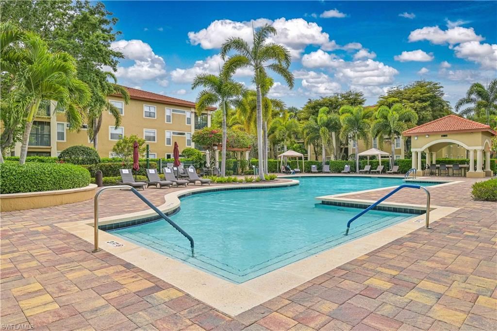 8920 Colonnades Ct E, Unit 514, Bonita Springs, FL 34135 Photo