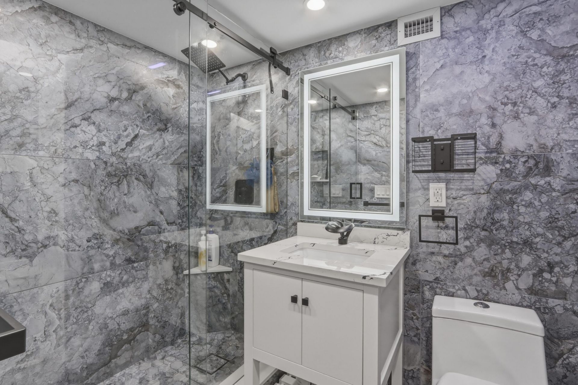 6039 Collins Avenue, Unit 609, Miami Beach, FL 33140 Photo