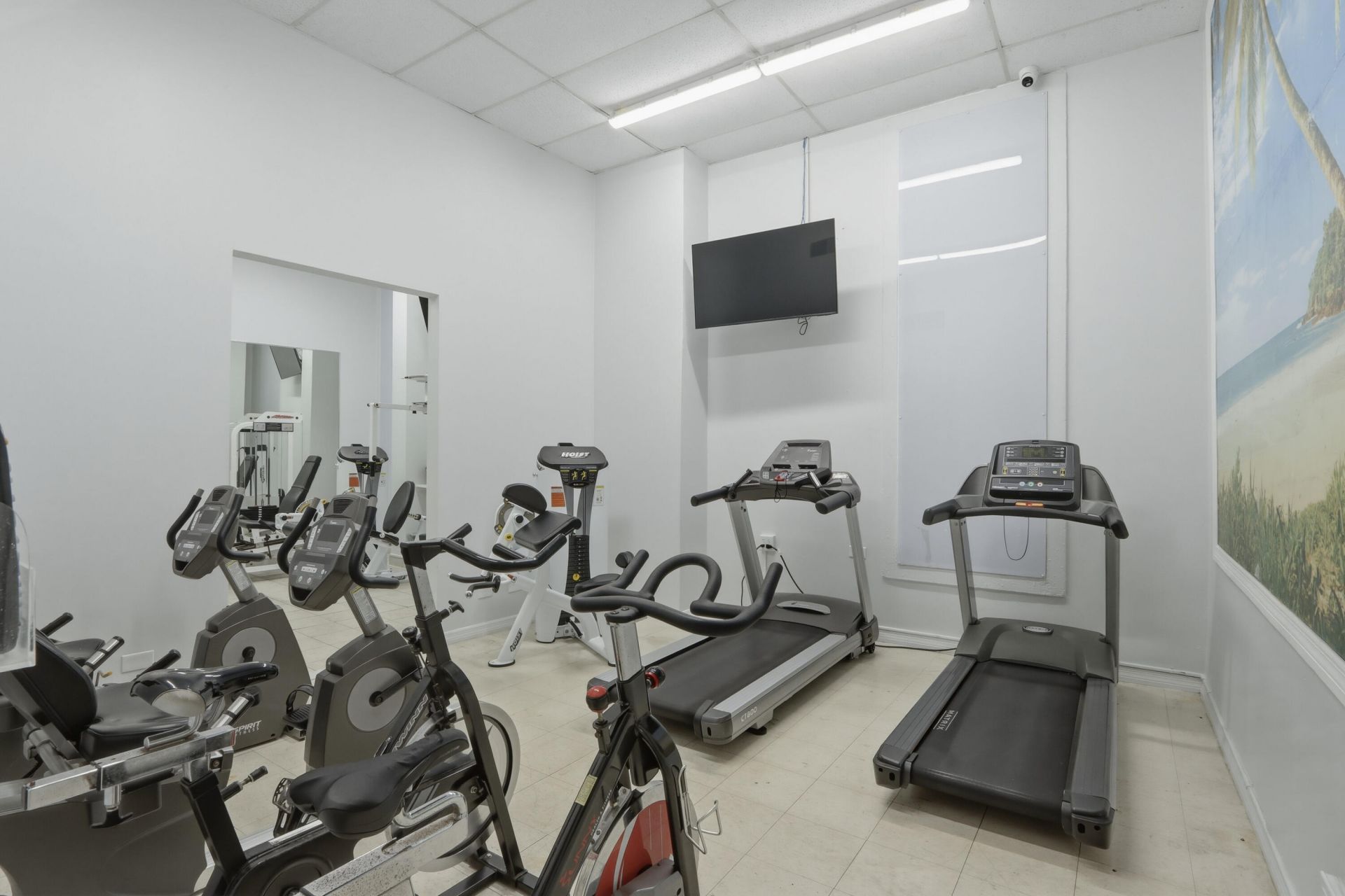 6039 Collins Avenue, Unit 609, Miami Beach, FL 33140 Photo