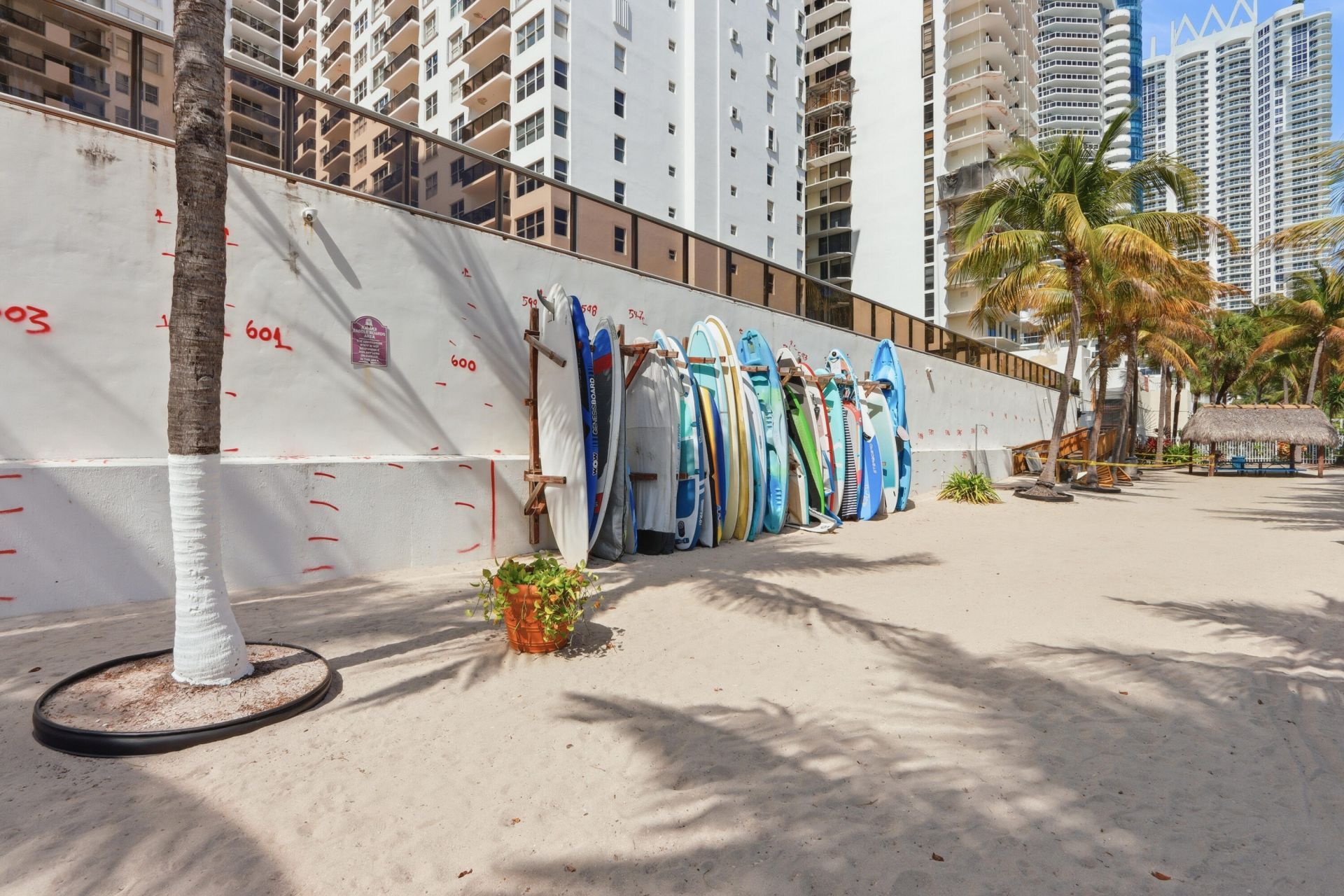 6039 Collins Avenue, Unit 609, Miami Beach, FL 33140 Photo