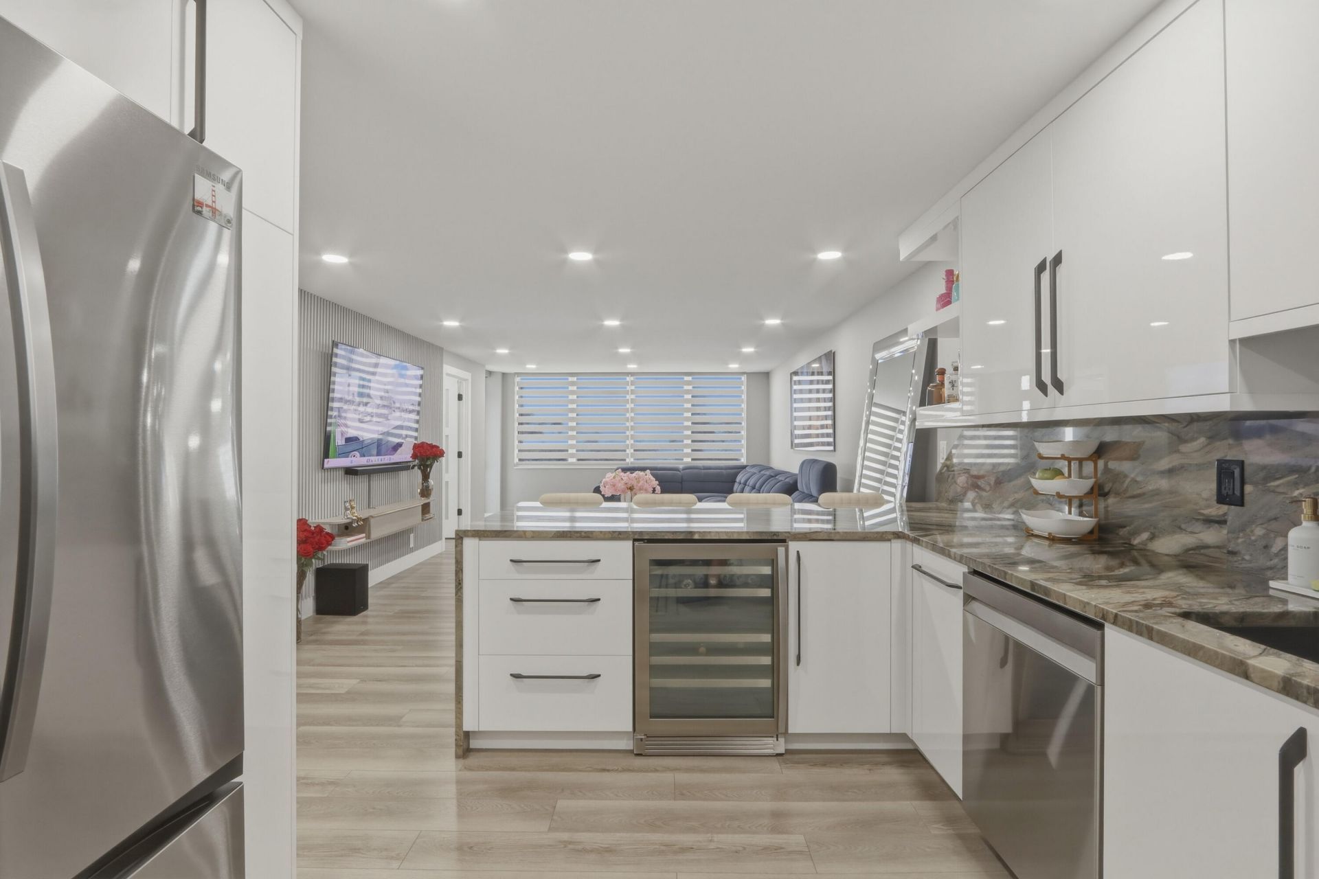 6039 Collins Avenue, Unit 609, Miami Beach, FL 33140 Photo