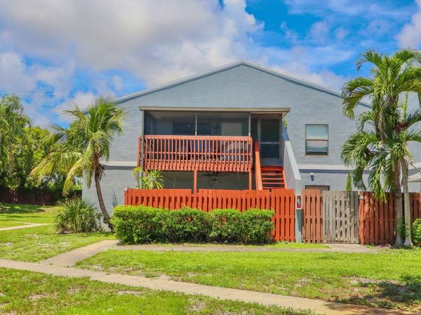 34 Crossings Circle, Unit F, Boynton Beach, FL 33435