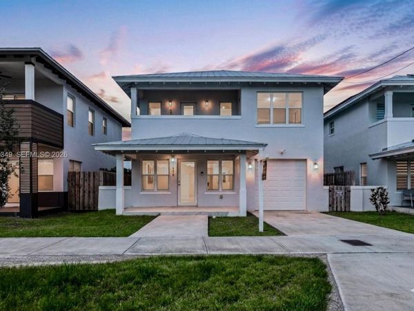 17970 SW 105th Ave , Miami, FL 33157