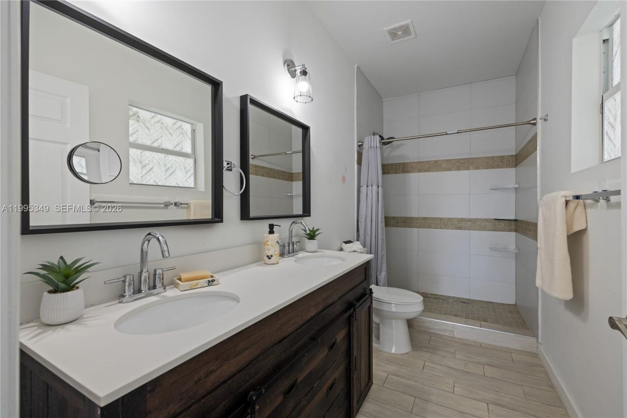 17970 SW 105th Ave, Miami, FL 33157 Photo