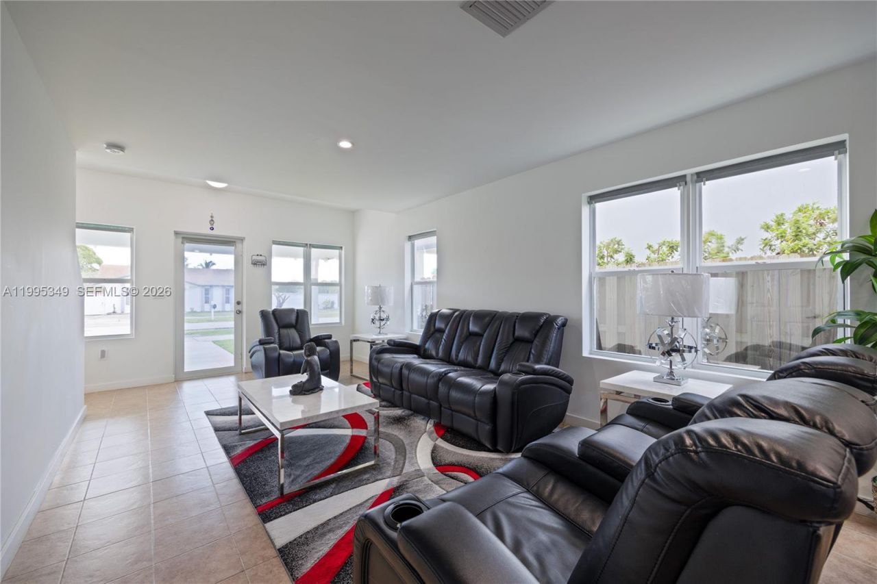 17970 SW 105th Ave, Miami, FL 33157 Photo