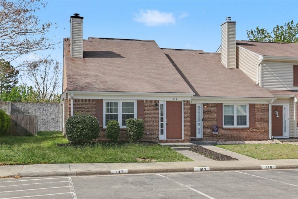 113 Cypress Crossing, Yorktown, VA 23692 Main Photo