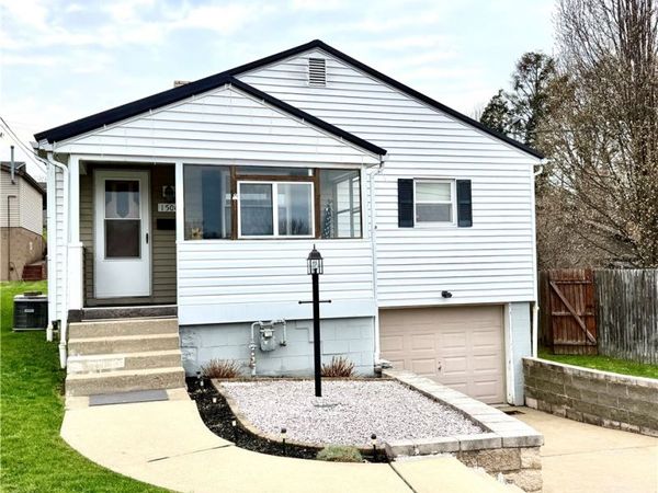 1506 Glenn St, Natrona Heights, PA 15065
