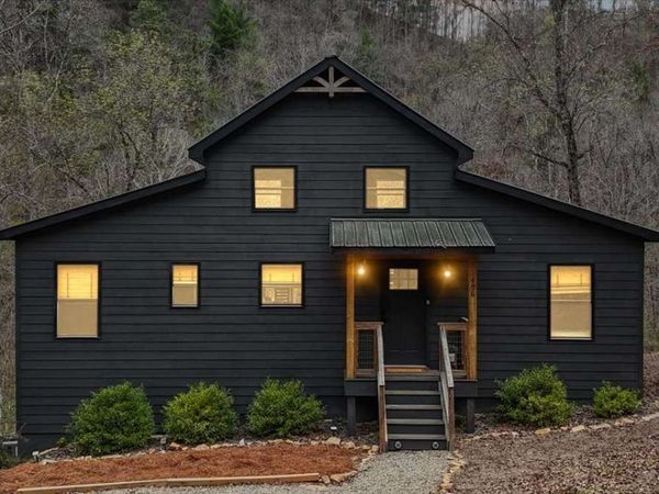 496 Meadow Lane, Talking Rock, GA 30175