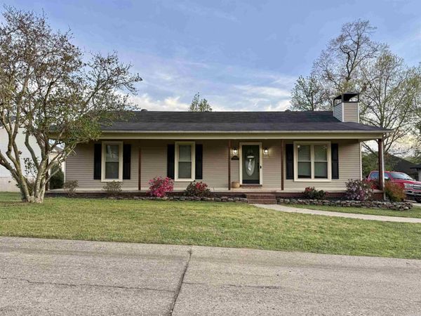 2402 Cherry Crossing , Benton, AR 72015