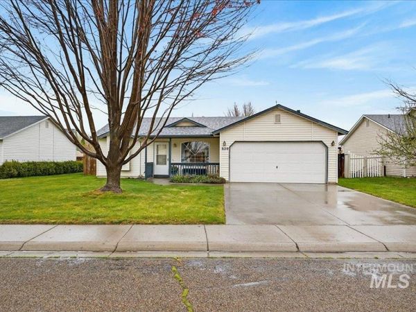 820 Valley, Middleton, ID 83644