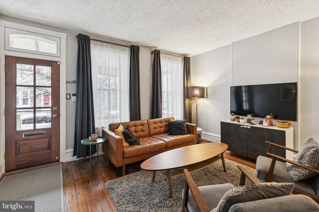 4353 Freeland Avenue, Philadelphia, PA 19128 Main Photo