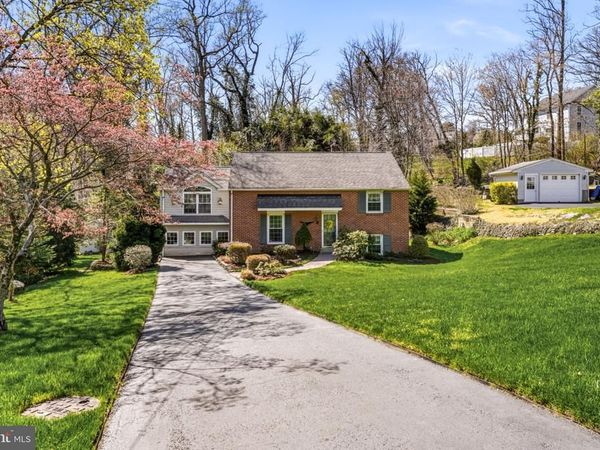 6 LAUREL, MEDIA, PA 19063