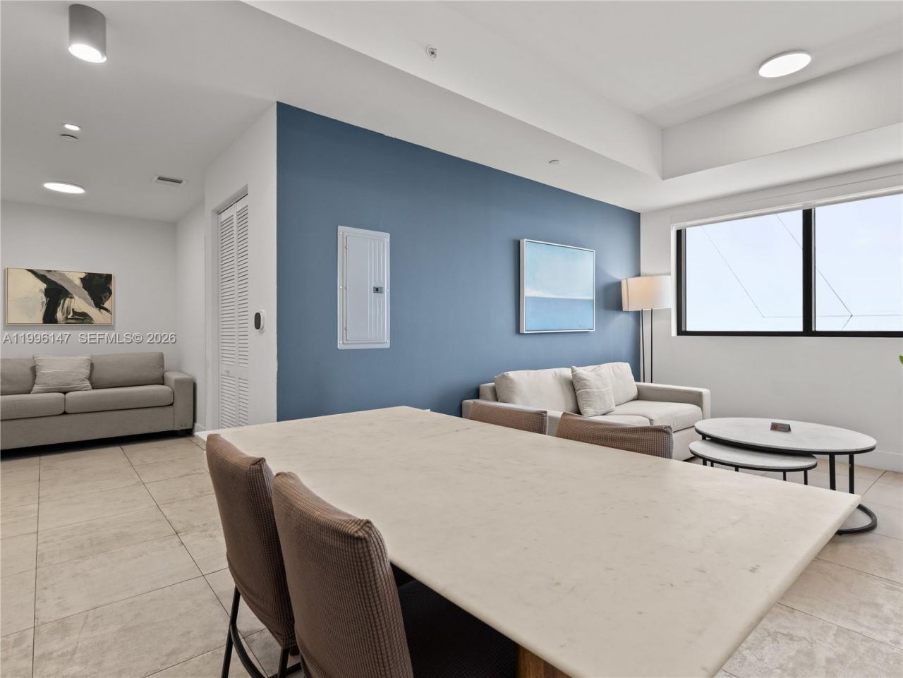 239 SW 9th St, Unit 1403, Miami, FL 33130 Photo