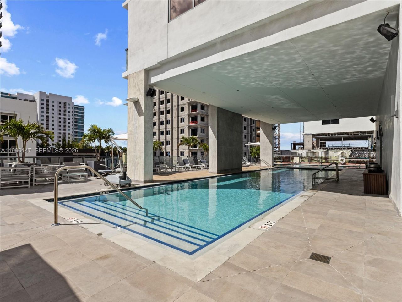 239 SW 9th St, Unit 1403, Miami, FL 33130 Photo