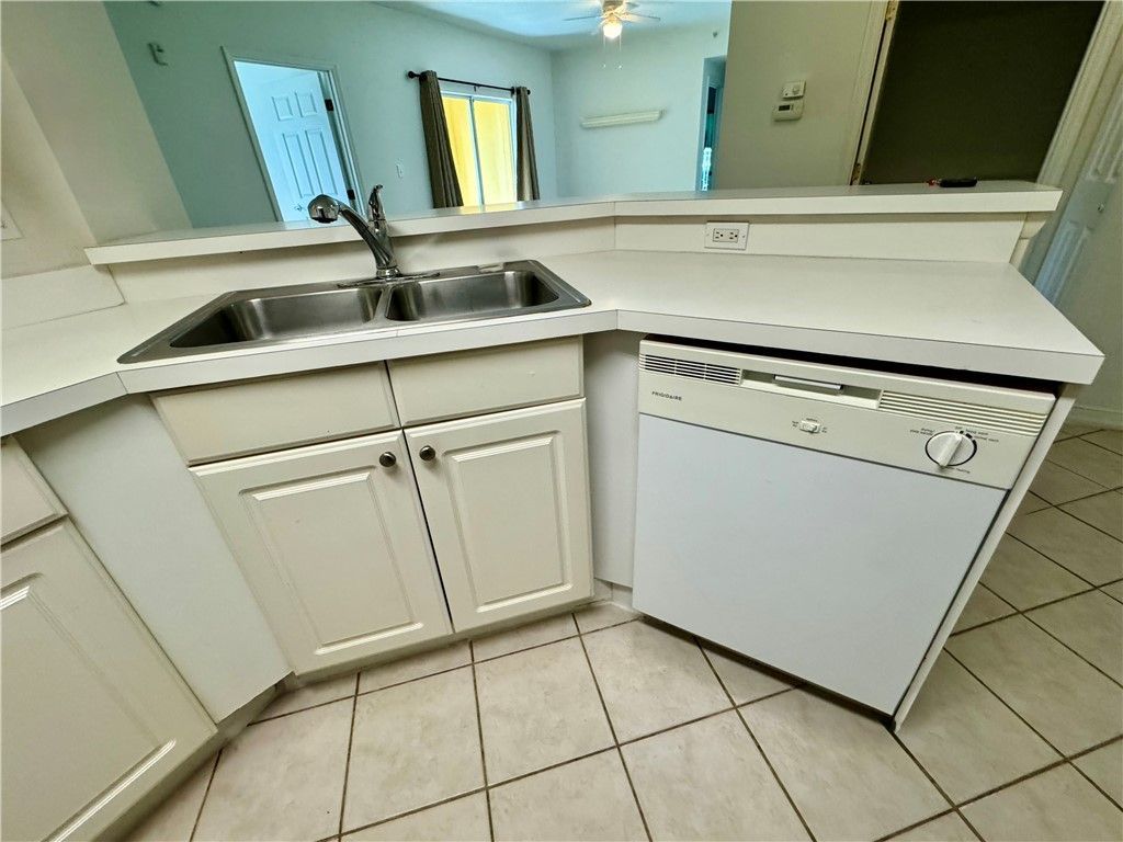 5090 Fairways Circle, Unit H102, Vero Beach, FL 32967 Photo