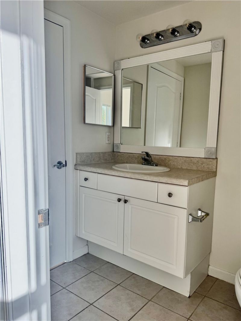 5090 Fairways Circle, Unit H102, Vero Beach, FL 32967 Photo