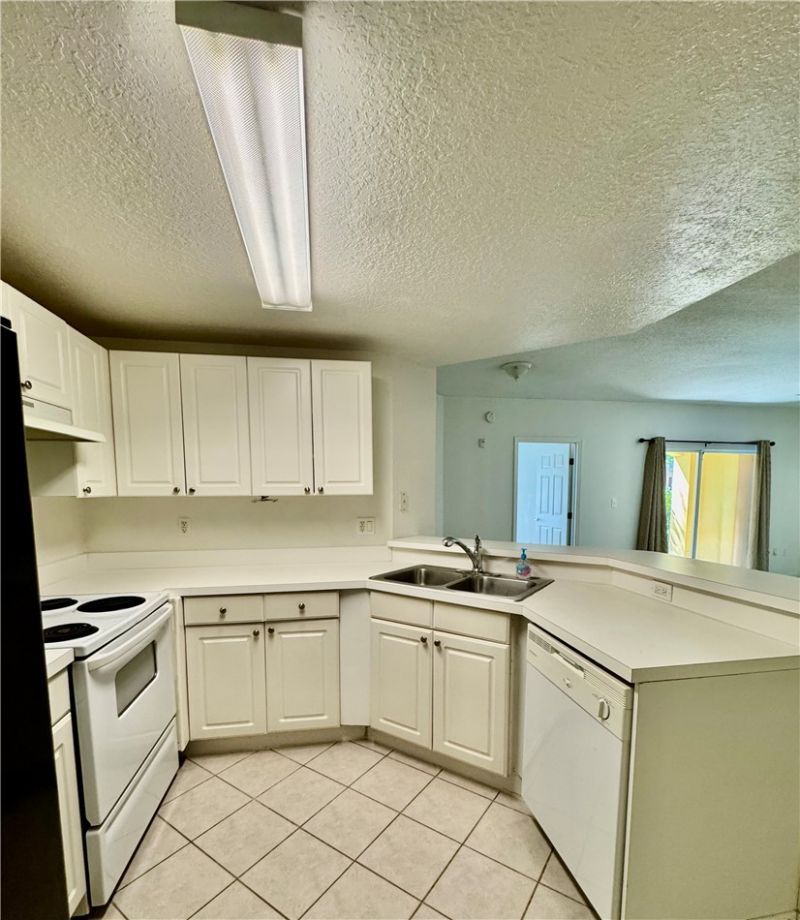 5090 Fairways Circle, Unit H102, Vero Beach, FL 32967 Photo