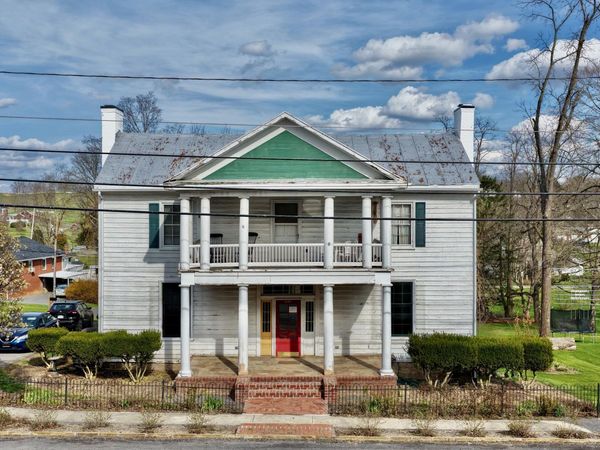 540 Main St, Union, WV 24983