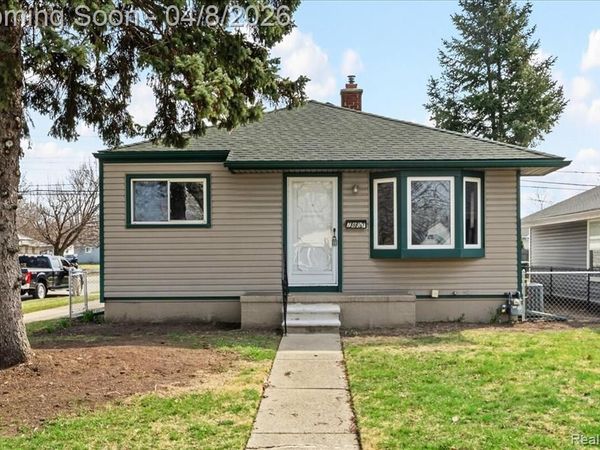 7807 Monroe Boulevard, Taylor, MI 48180