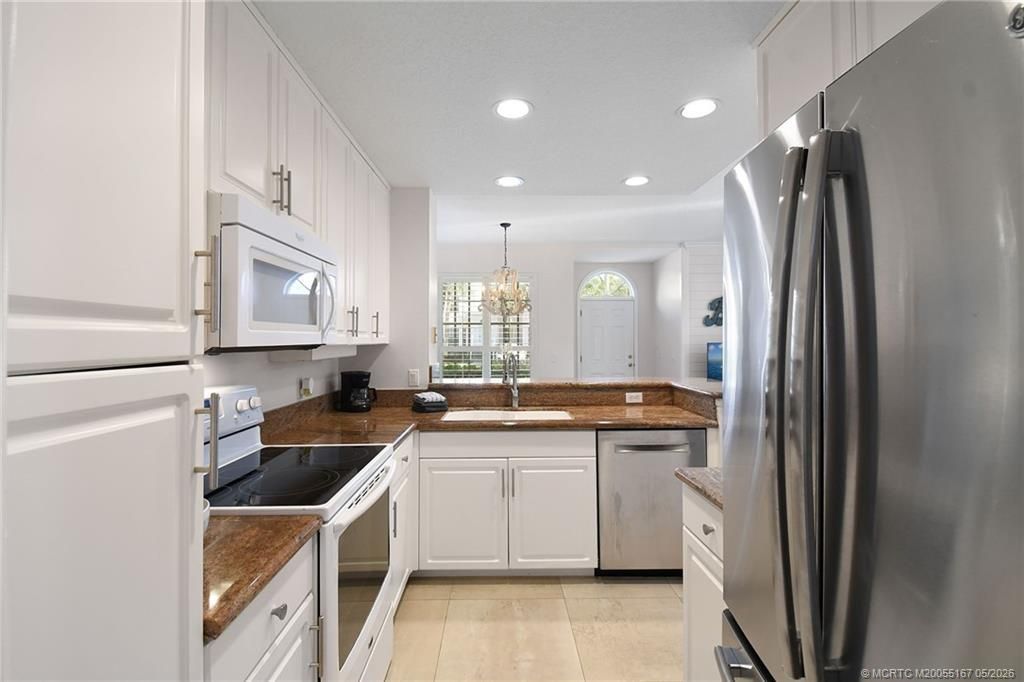 421 NE Plantation Road, Unit 617, Stuart, FL 34996 Photo