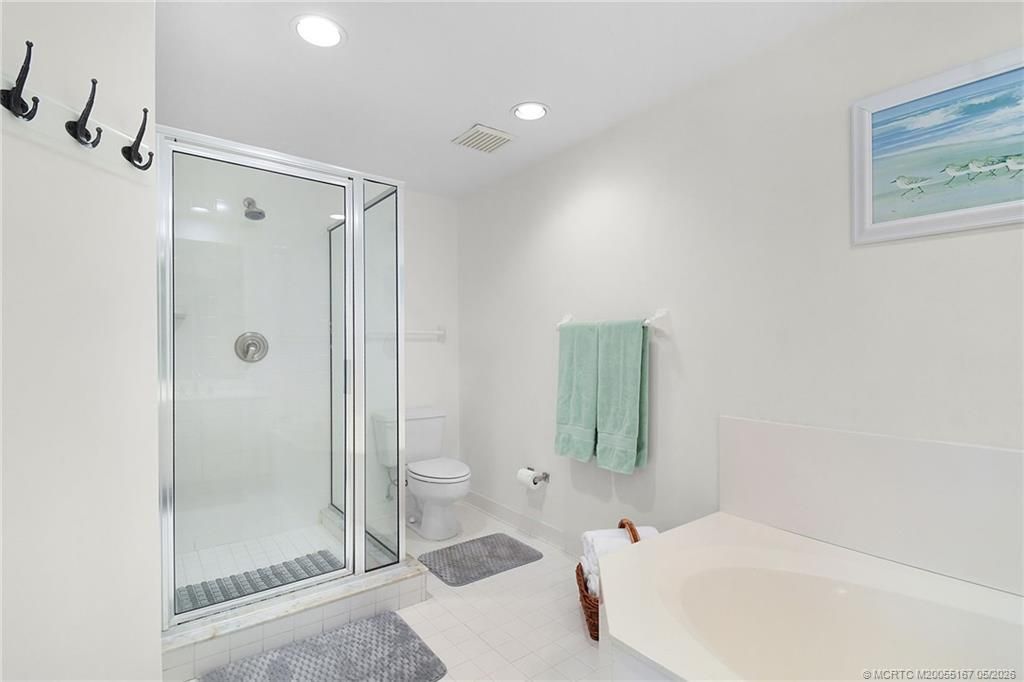421 NE Plantation Road, Unit 617, Stuart, FL 34996 Photo