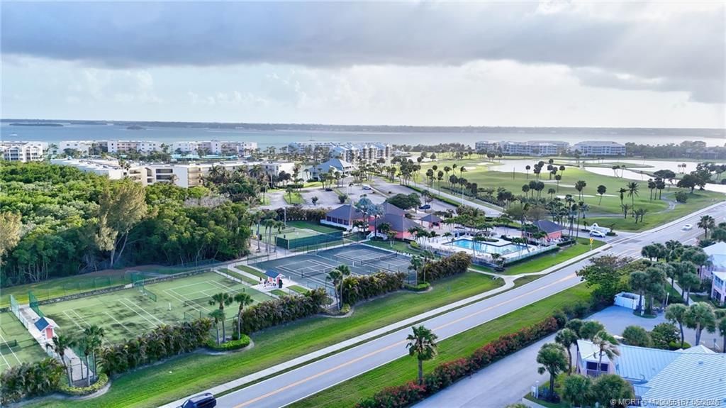 421 NE Plantation Road, Unit 617, Stuart, FL 34996 Photo
