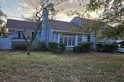 817 Merriwether Drive photo 4