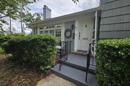817 Merriwether Drive photo 4