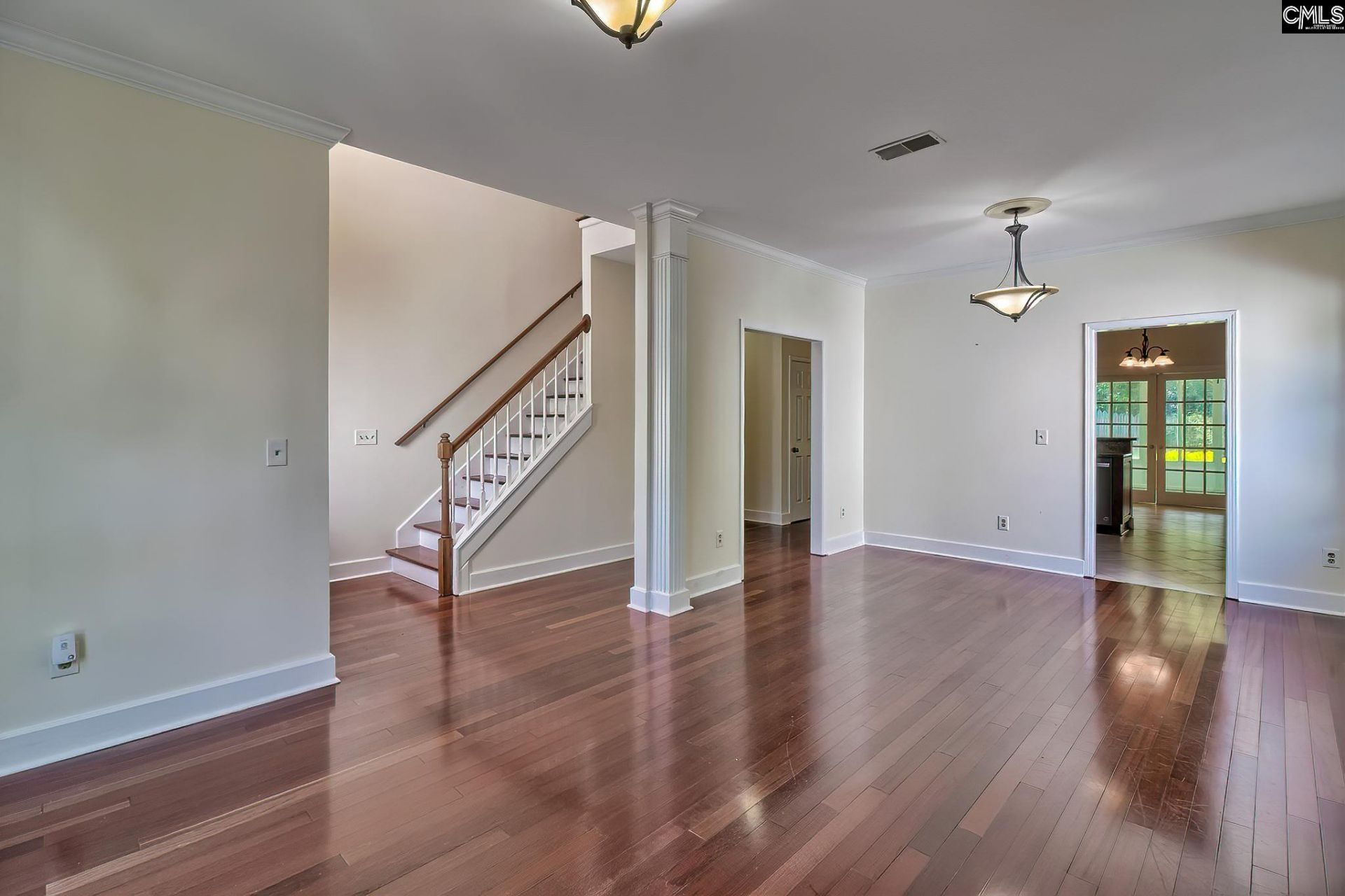 133 Whiteford Court  Photo 10