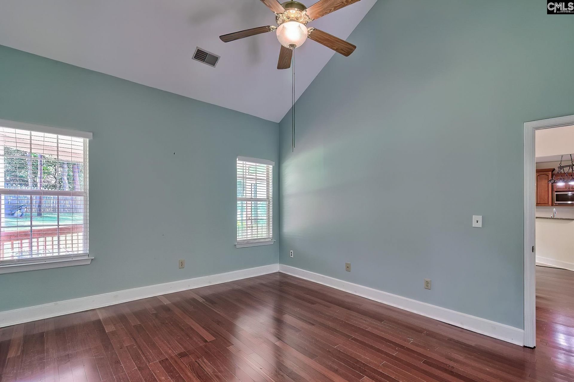 133 Whiteford Court  Photo 26