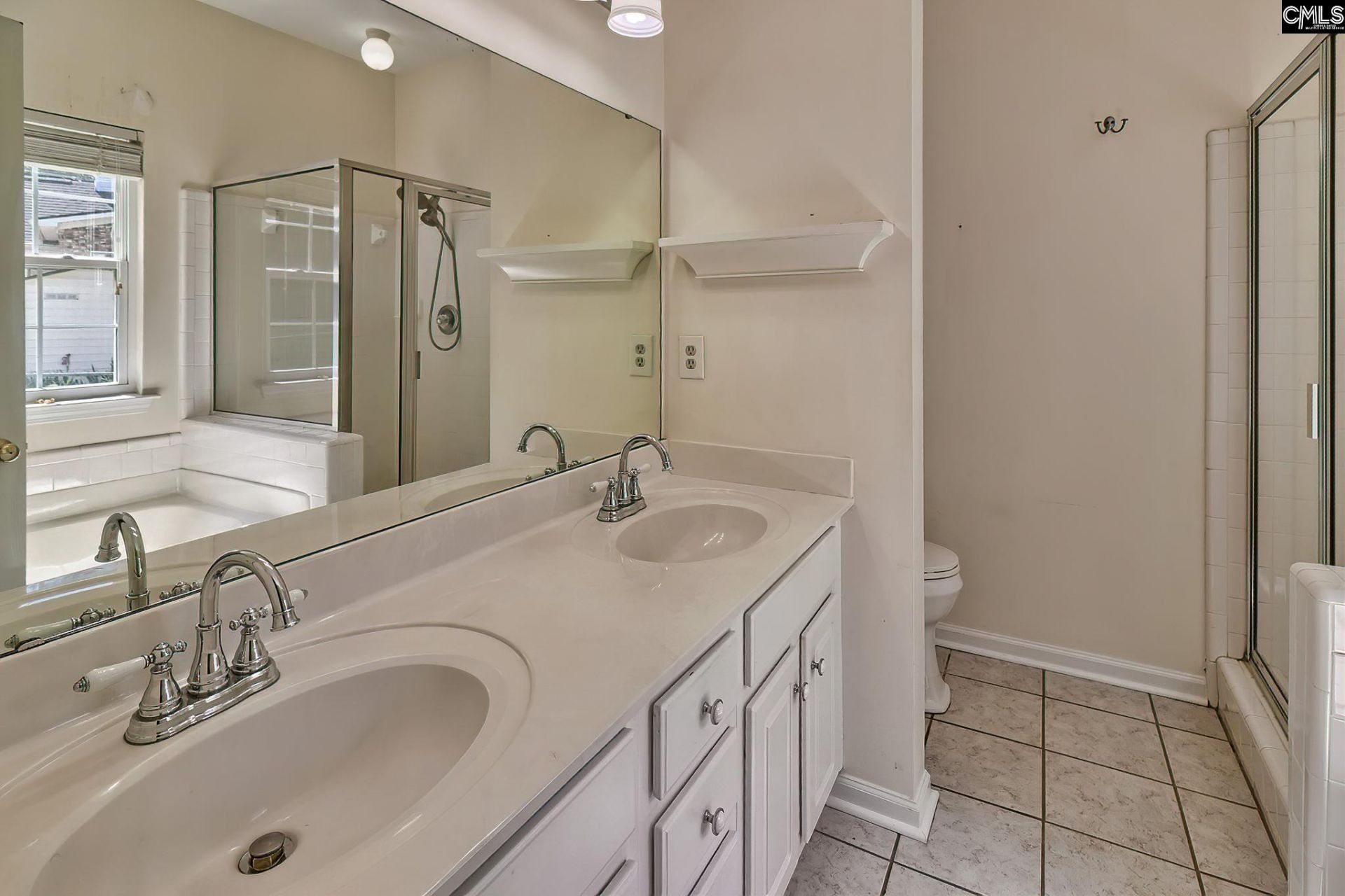 133 Whiteford Court  Photo 28