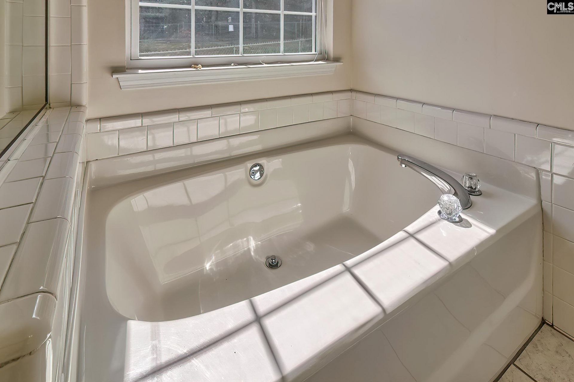 133 Whiteford Court  Photo 29