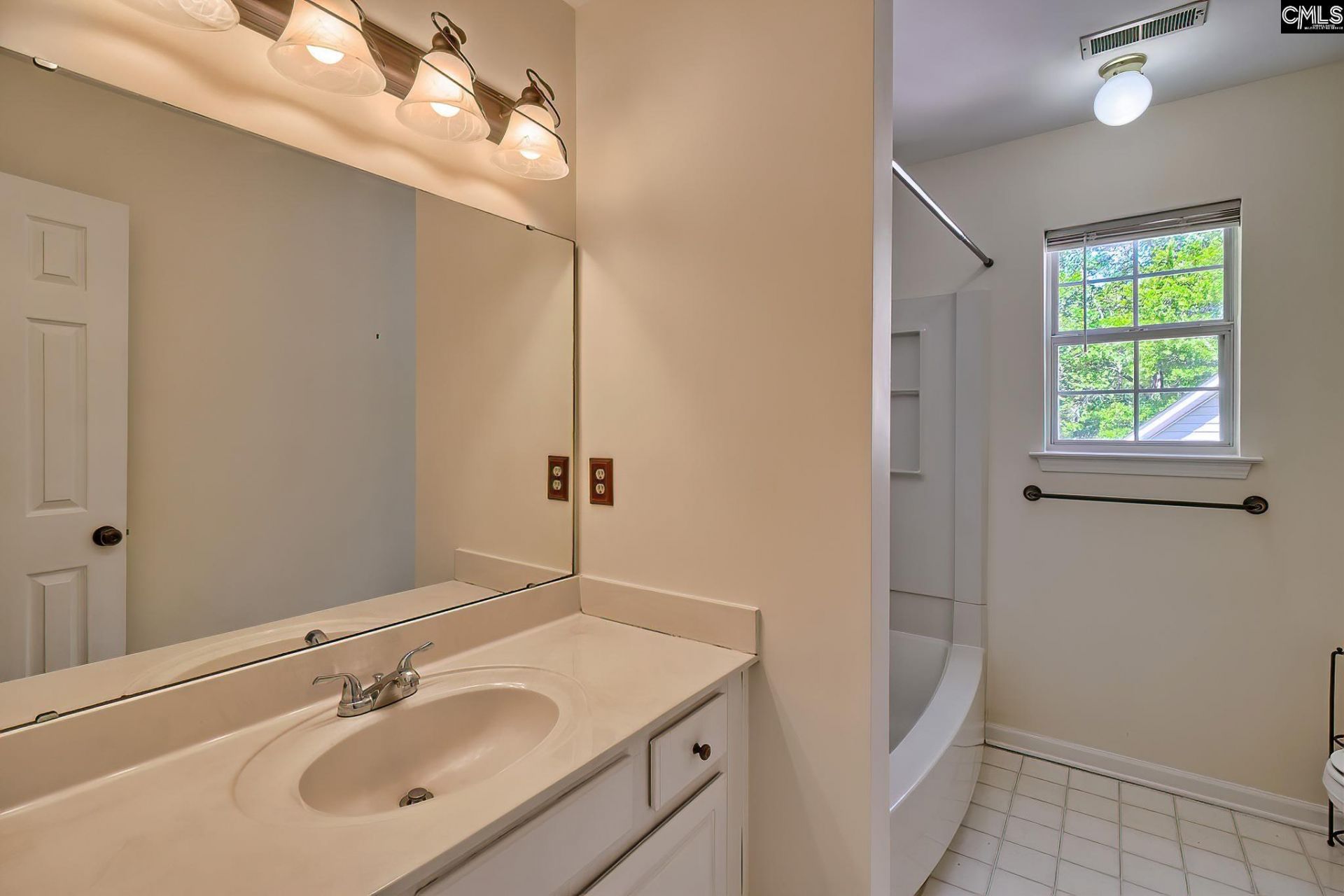 133 Whiteford Court  Photo 33