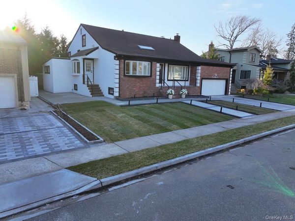 791 Longview Avenue , North Woodmere, NY 11581