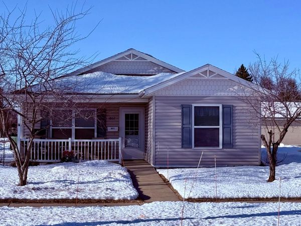 1802 4th Avenue N, Moorhead, MN 56560