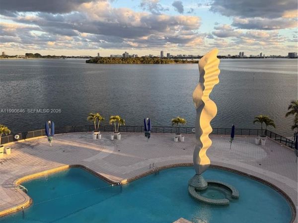 1800 NE 114th Street, Unit 604, Miami, FL 33181