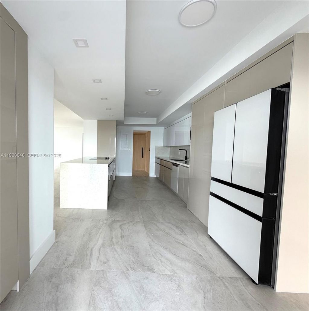 1800 NE 114th Street, Unit 604, Miami, FL 33181 Photo