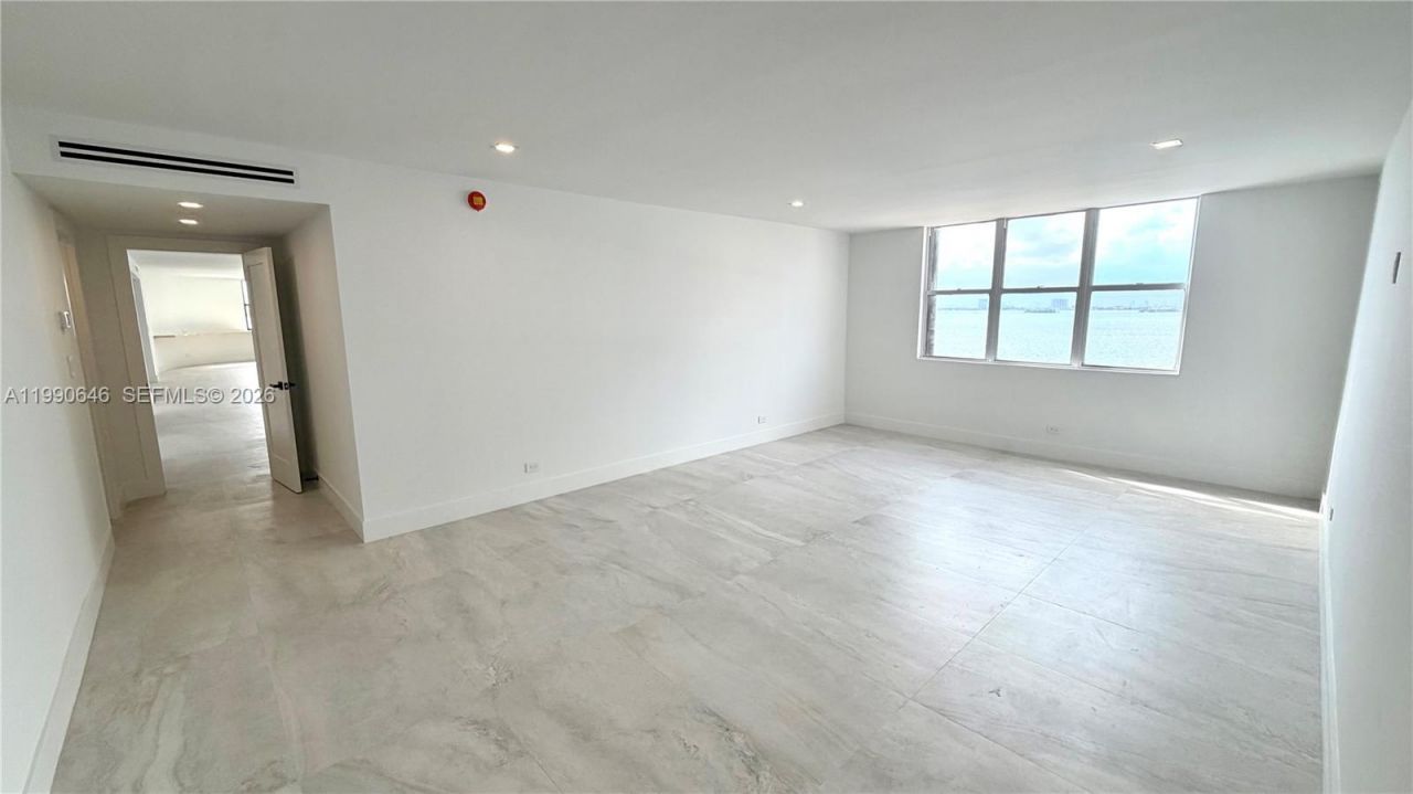 1800 NE 114th Street, Unit 604, Miami, FL 33181 Photo