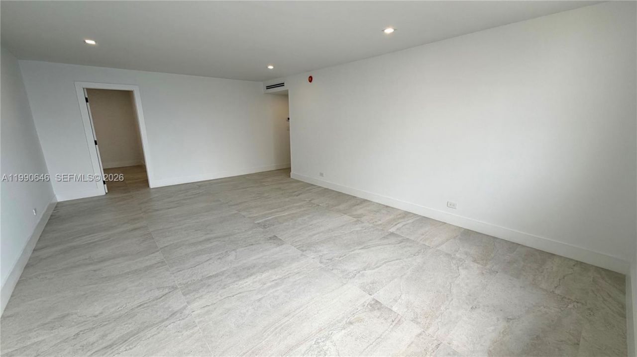 1800 NE 114th Street, Unit 604, Miami, FL 33181 Photo