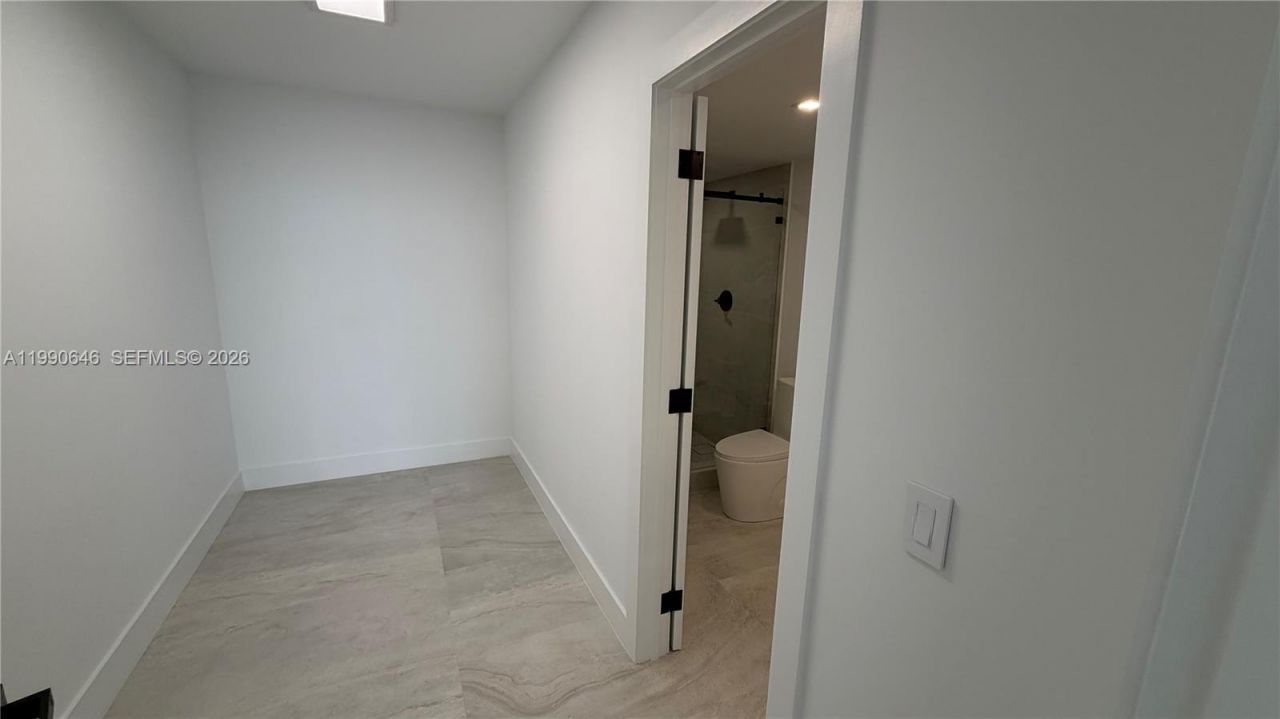 1800 NE 114th Street, Unit 604, Miami, FL 33181 Photo