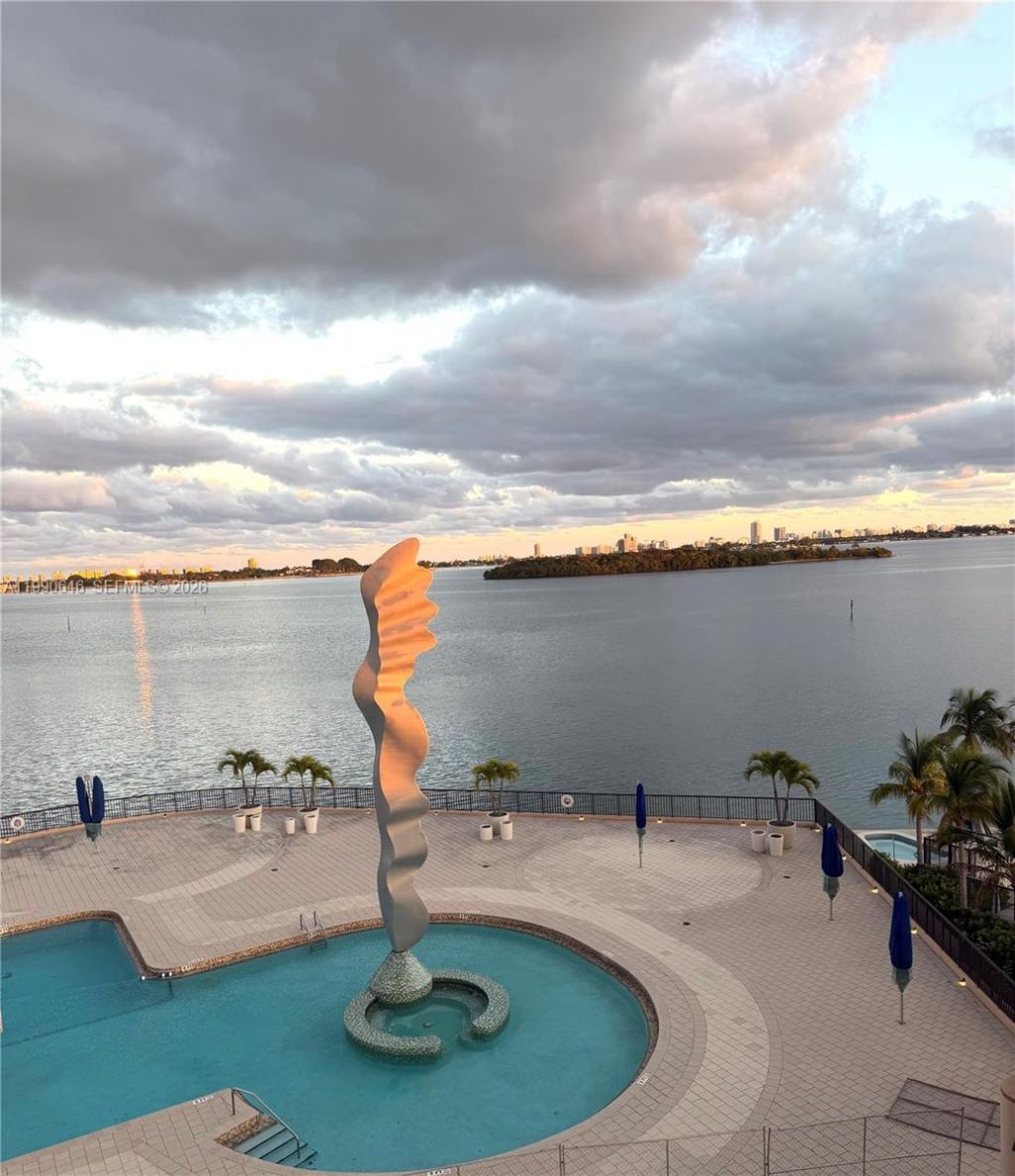 1800 NE 114th Street, Unit 604, Miami, FL 33181 Photo