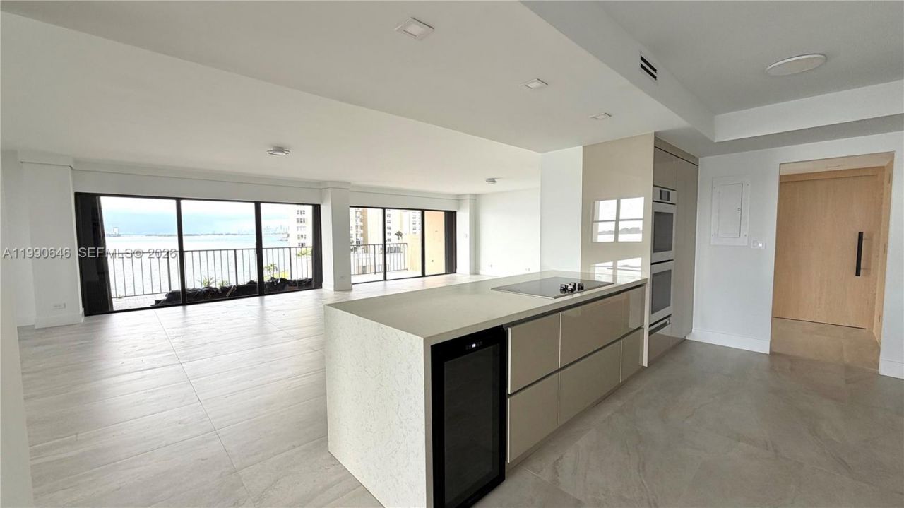 1800 NE 114th Street, Unit 604, Miami, FL 33181 Photo