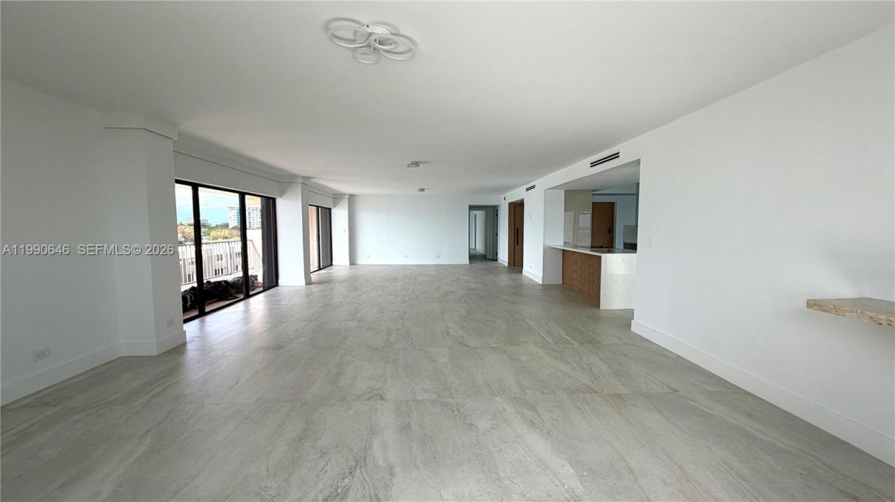 1800 NE 114th Street, Unit 604, Miami, FL 33181 Photo