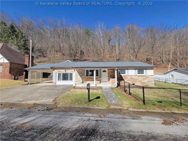 174 Hidden Valley Road, Chapmanville, WV 25508